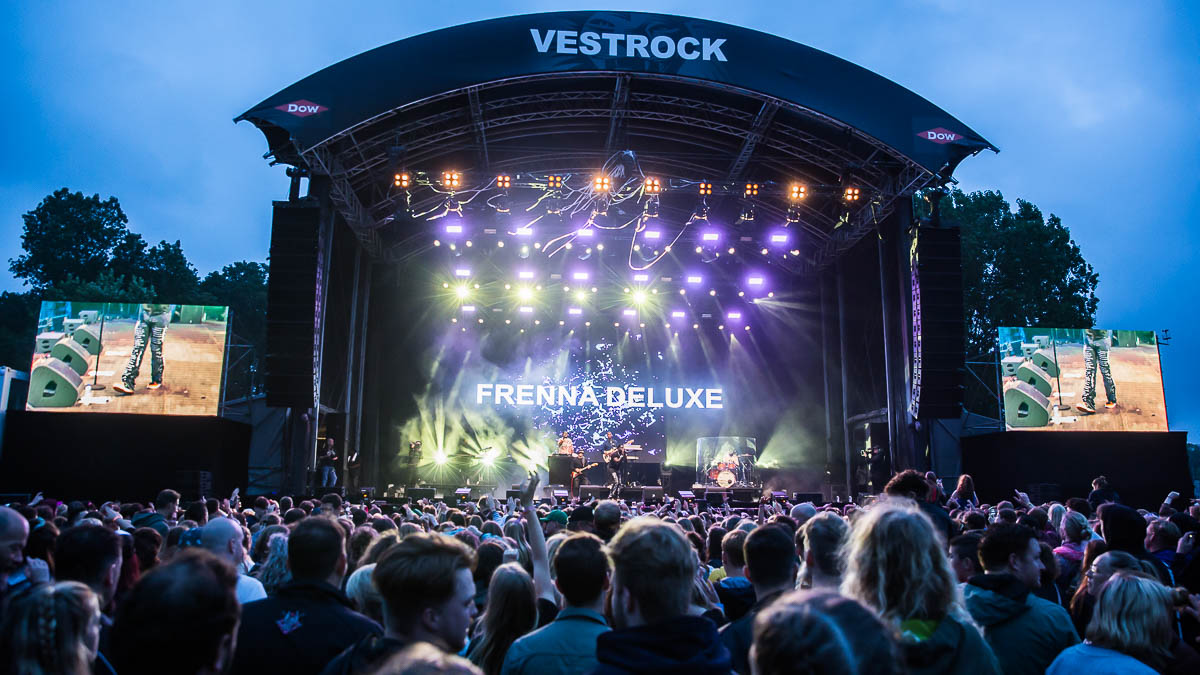 FRENNA DELUXE @ Vestrock 2022, picture 18, photographed by Marc Verdonck - FrontView Magazine