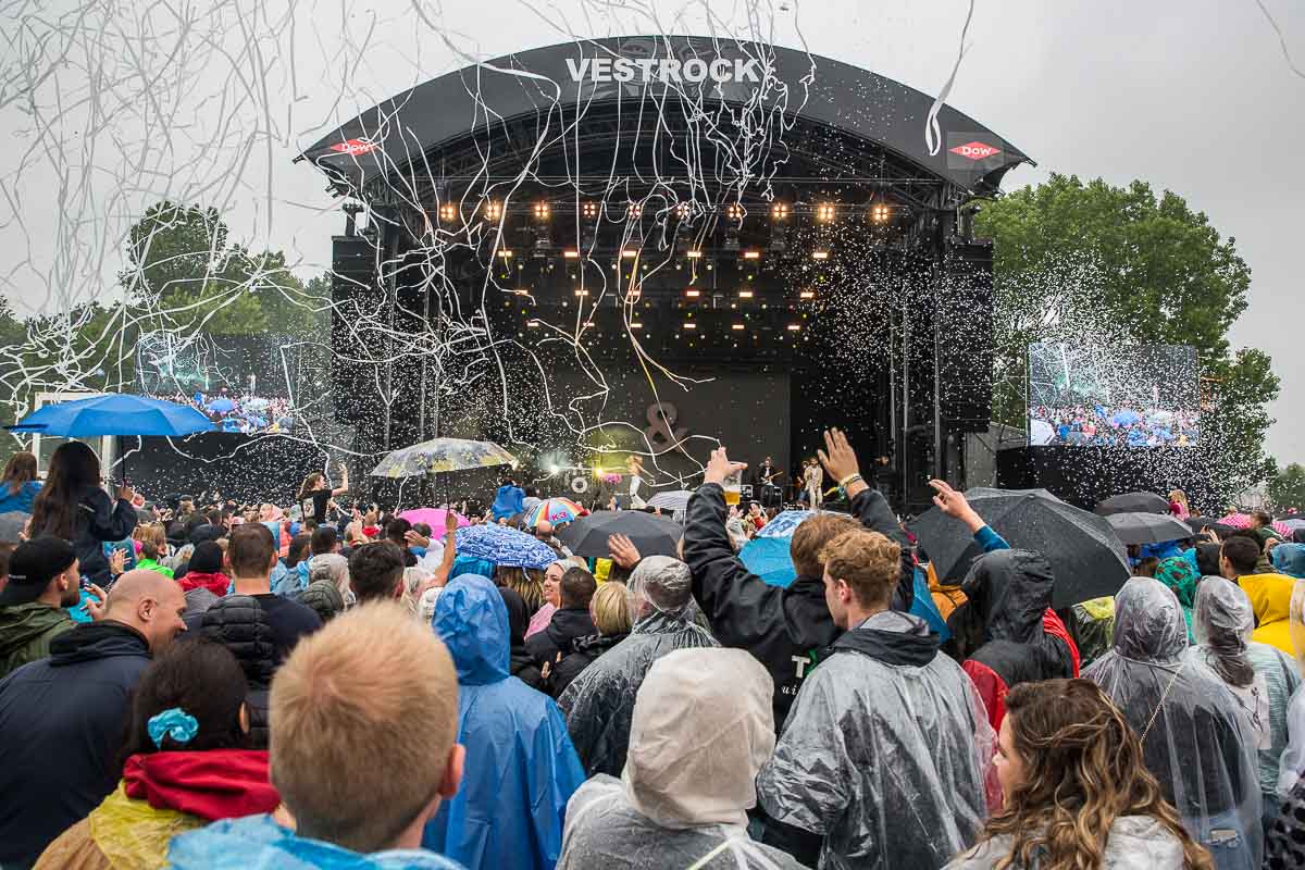 Sfeer @ Vestrock 2022, picture 19, photographed by Marc Verdonck - FrontView Magazine