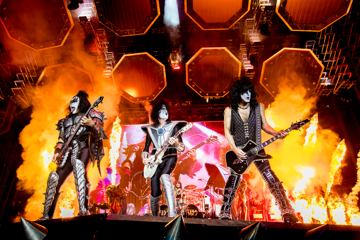 KISS - End of the Road World Tour @ Sportpaleis, picture 5, photographed by Dorien Goetschalckx - FrontView Magazine