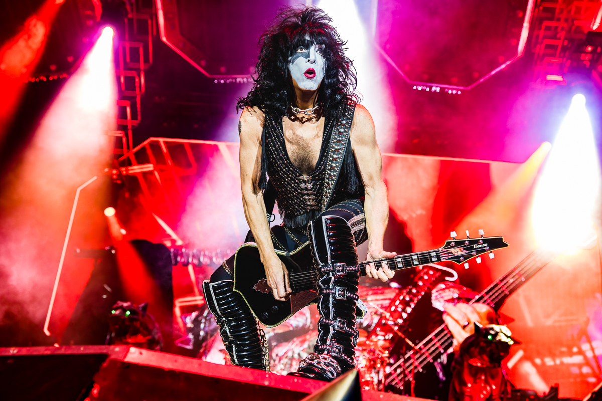 KISS - End of the Road World Tour @ Sportpaleis, picture 8, photographed by Dorien Goetschalckx - FrontView Magazine