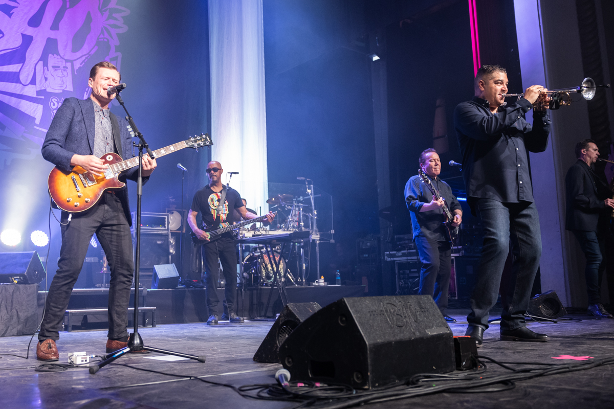 UB40 @ De Roma, picture 21, photographed by David Johnson - FrontView Magazine