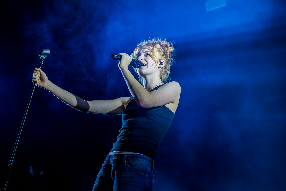 Froukje @ Best Kept Secret 2022, picture 5, photographed by Dorien Goetschalckx - FrontView Magazine