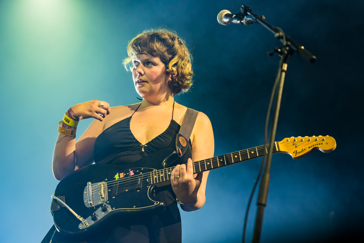 Pip Blom @ Best Kept Secret 2022, picture 2, photographed by Dorien Goetschalckx - FrontView Magazine