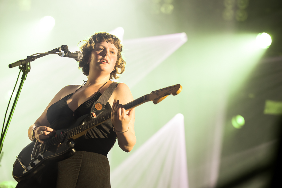 Pip Blom @ Best Kept Secret 2022, picture 7, photographed by Dorien Goetschalckx - FrontView Magazine