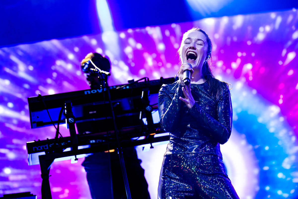 Sigrid @ Best Kept Secret 2022, picture 2, photographed by Dorien Goetschalckx - FrontView Magazine