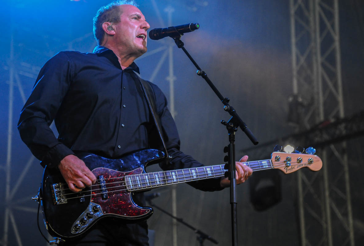 OMD @ Hello Festival Emmen, foto 2, foto's door Peter Minnebo - FrontView Magazine