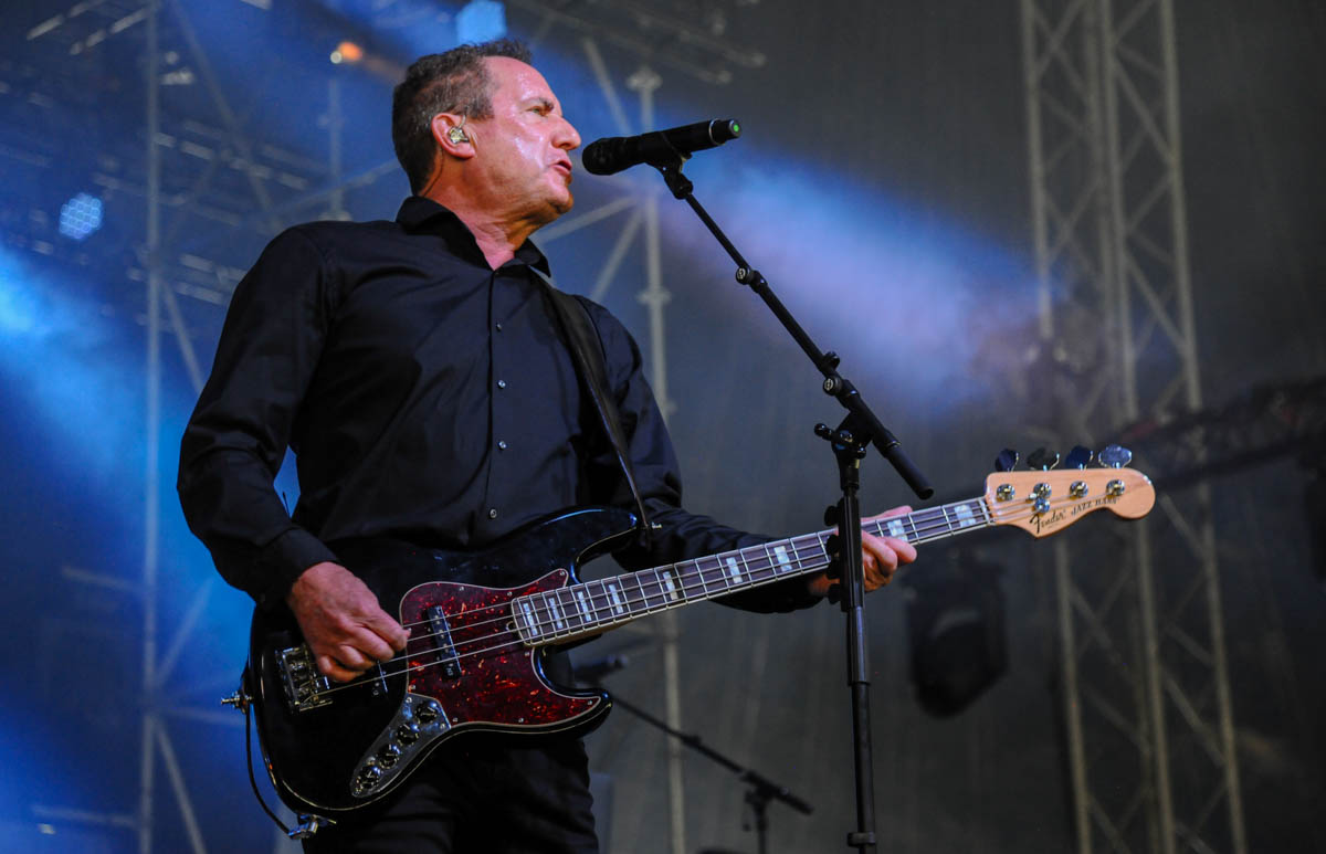 OMD @ Hello Festival Emmen, foto 3, foto's door Peter Minnebo - FrontView Magazine