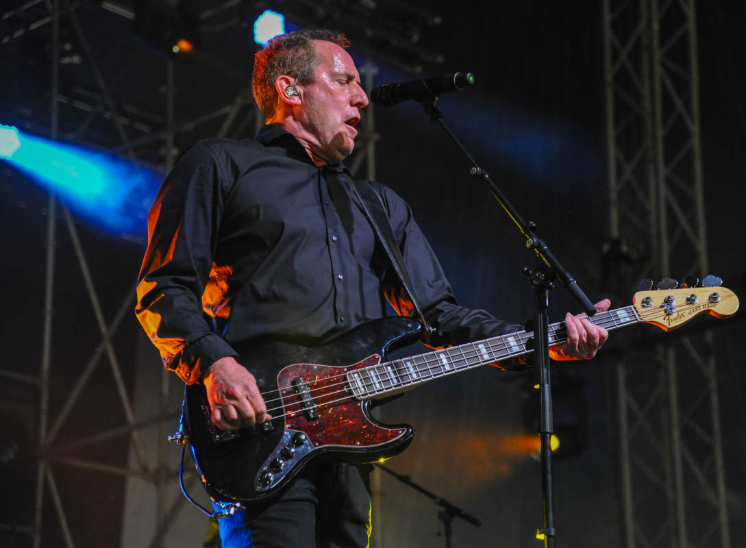 OMD @ Hello Festival Emmen, foto 5, foto's door Peter Minnebo - FrontView Magazine
