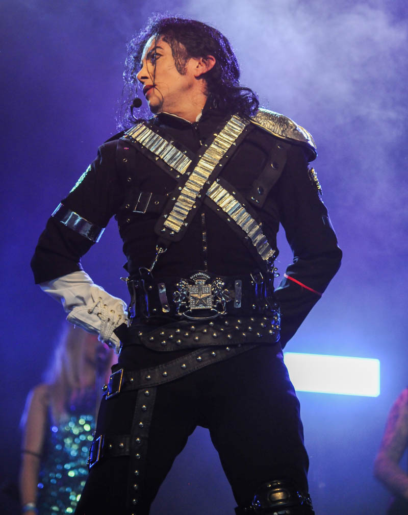Sergio Cortes Michael Jackson @ Hello Festival Emmen, picture 3, photographed by Peter Minnebo - FrontView Magazine