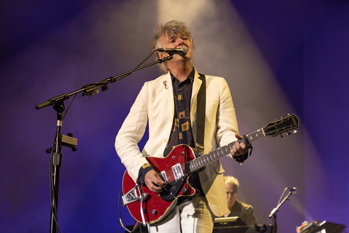 Crowded House @ Lotto Arena, picture 3, photographed by dirk janssens - FrontView Magazine