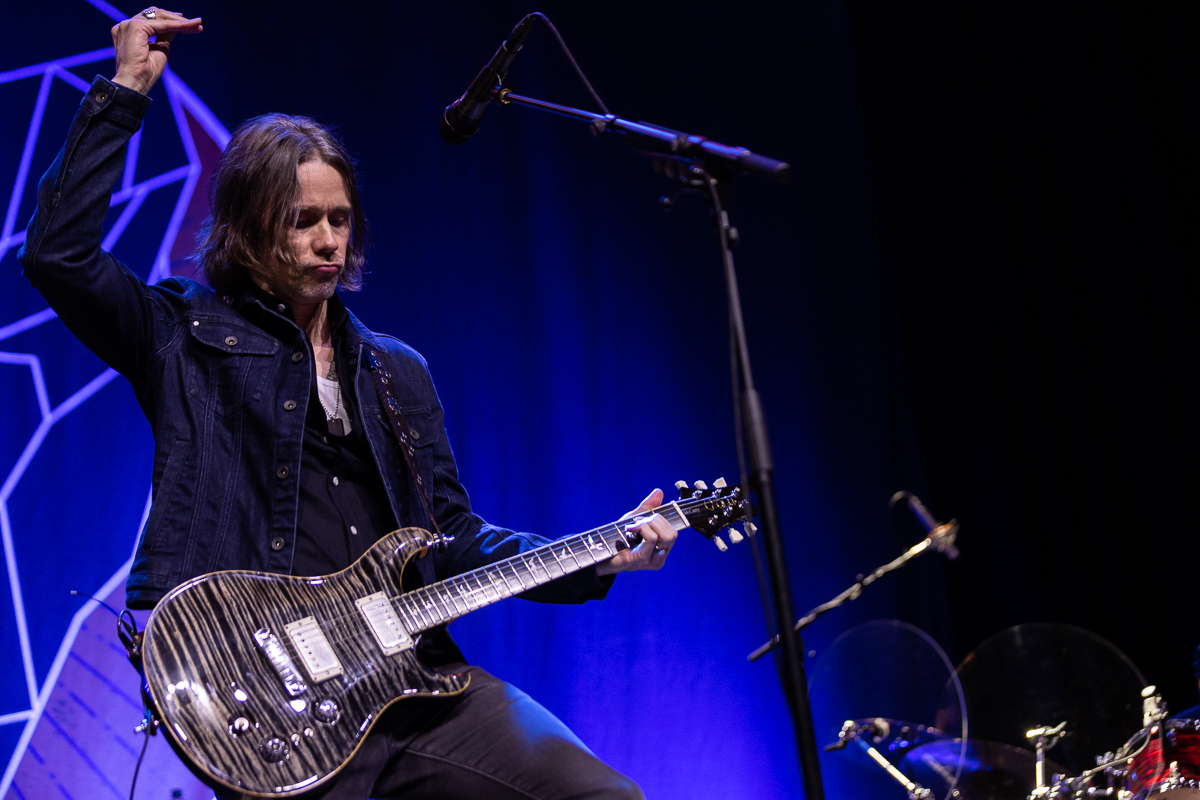 Myles Kennedy @ 013, picture 5, photographed by David Johnson - FrontView Magazine