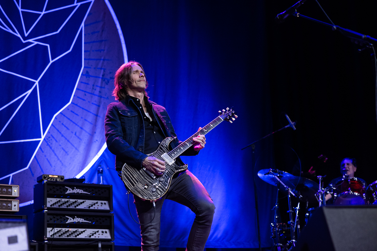 Myles Kennedy @ 013, picture 17, photographed by David Johnson - FrontView Magazine