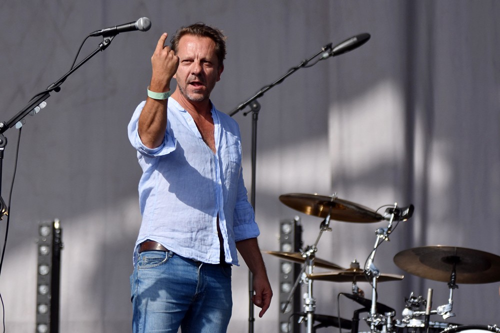 Deus @ Live /s Live, picture 2, photographed by Luc Klinckaert - FrontView Magazine