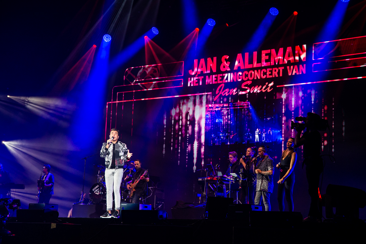 Jan Smit @ Sportpaleis, picture 9, photographed by Heidi Nys - FrontView Magazine