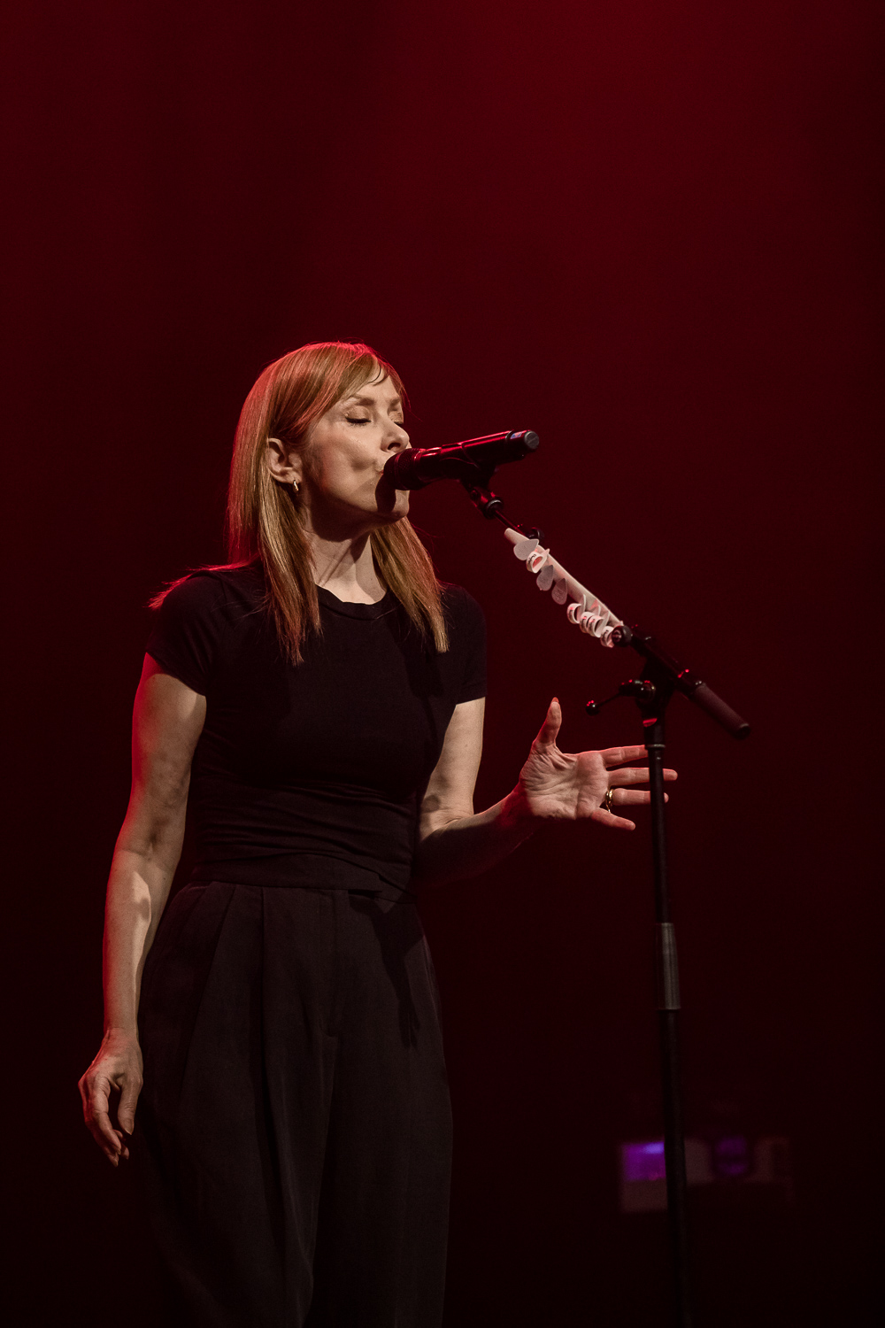 Suzanne Vega @ Het Depot, foto 10, foto's door Jürgen Bruynooghe - FrontView Magazine