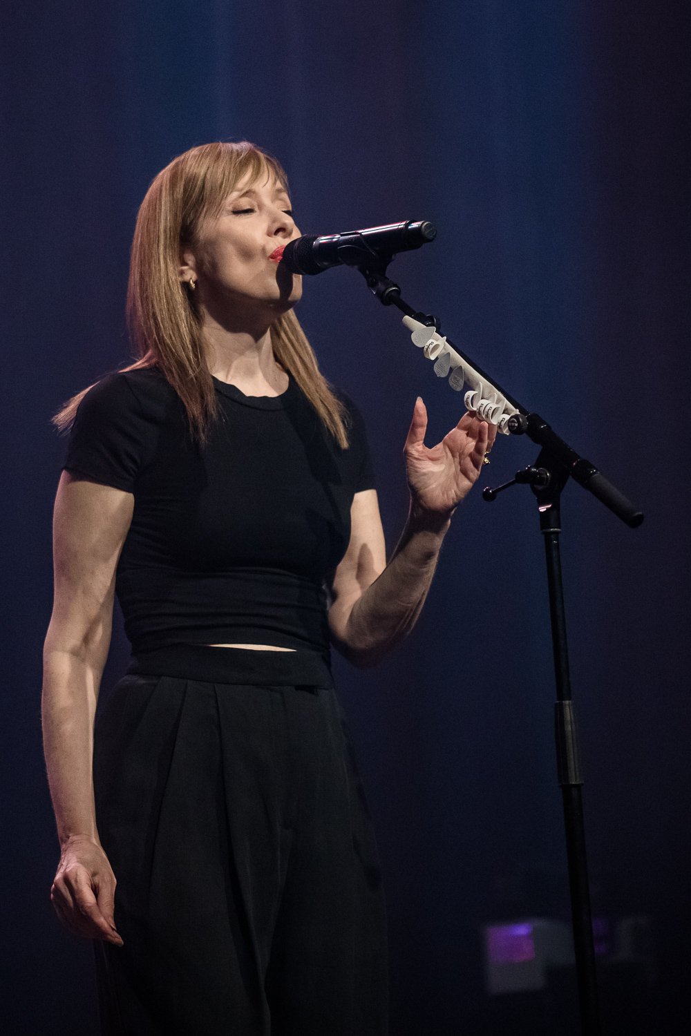 Suzanne Vega @ Het Depot, foto 16, foto's door Jürgen Bruynooghe - FrontView Magazine
