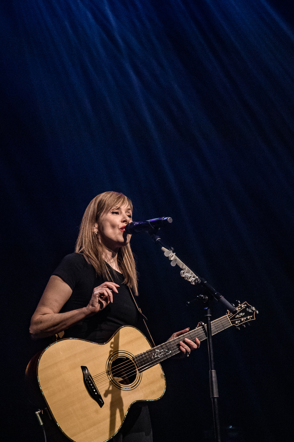 Suzanne Vega @ Het Depot, foto 18, foto's door Jürgen Bruynooghe - FrontView Magazine