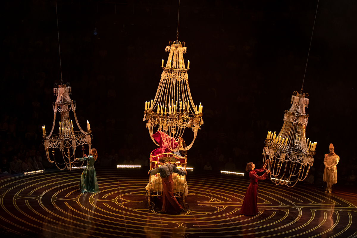 Corteo, Cirque du soleil @ Lotto Arena, picture 2, photographed by dirk janssens - FrontView Magazine