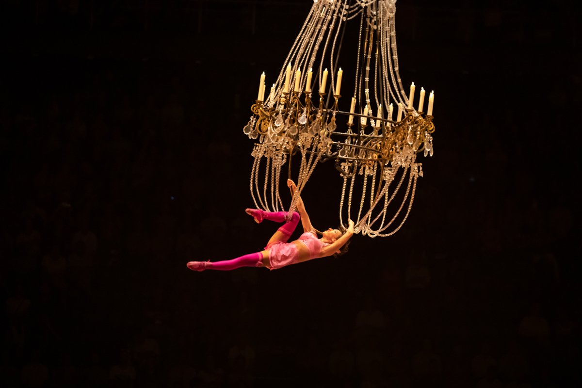 Corteo, Cirque du soleil @ Lotto Arena, picture 4, photographed by dirk janssens - FrontView Magazine