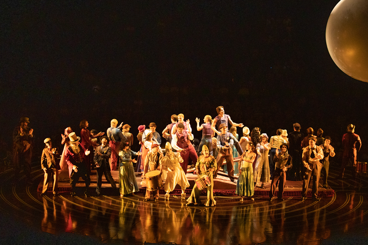 Corteo, Cirque du soleil @ Lotto Arena, picture 23, photographed by dirk janssens - FrontView Magazine