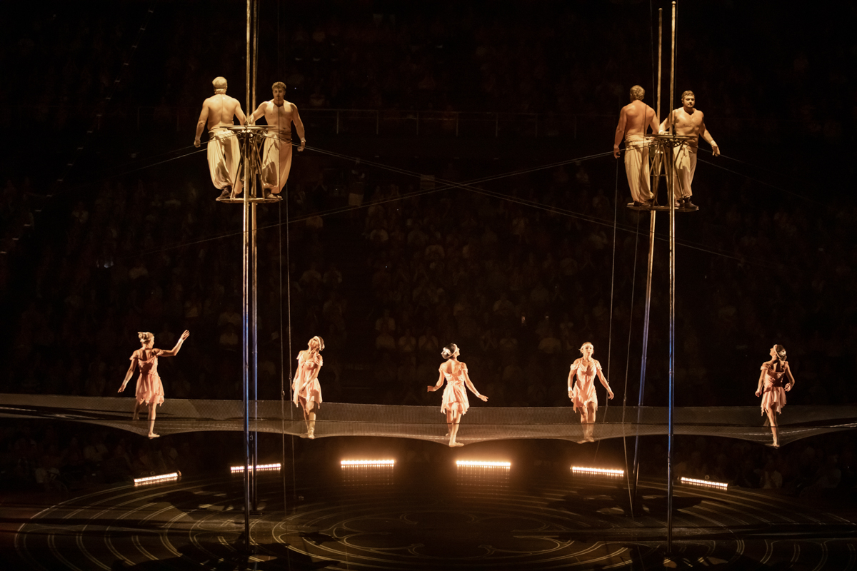 Corteo, Cirque du soleil @ Lotto Arena, picture 26, photographed by dirk janssens - FrontView Magazine