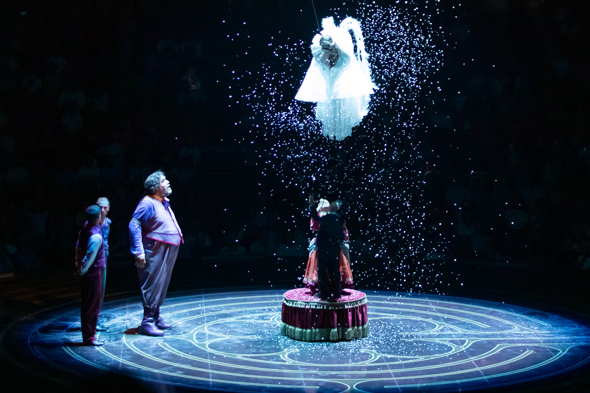 Corteo, Cirque du soleil @ Lotto Arena, picture 30, photographed by dirk janssens - FrontView Magazine