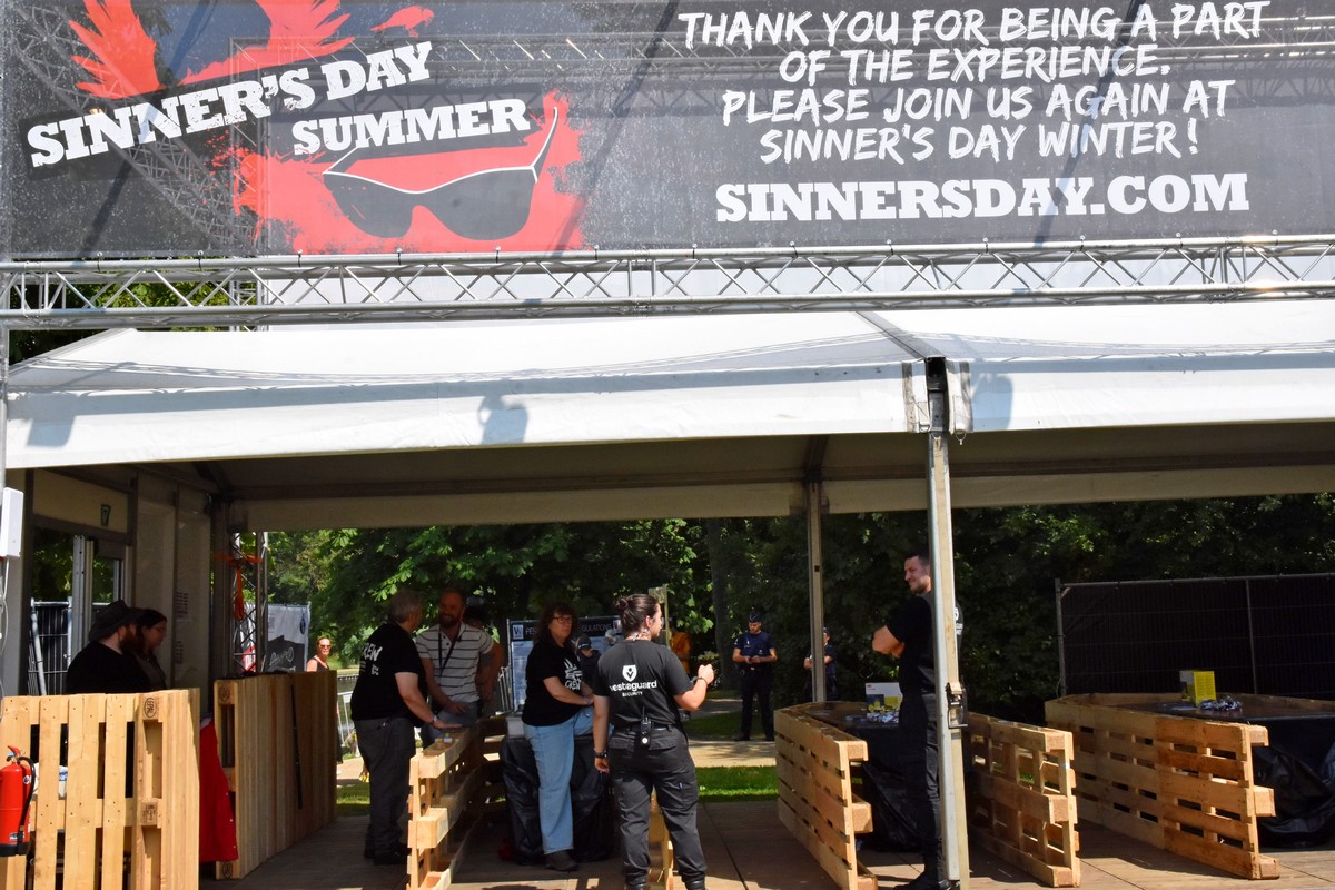 Sfeer @ Sinner's day Summer, picture 20, photographed by Luc Klinckaert - FrontView Magazine