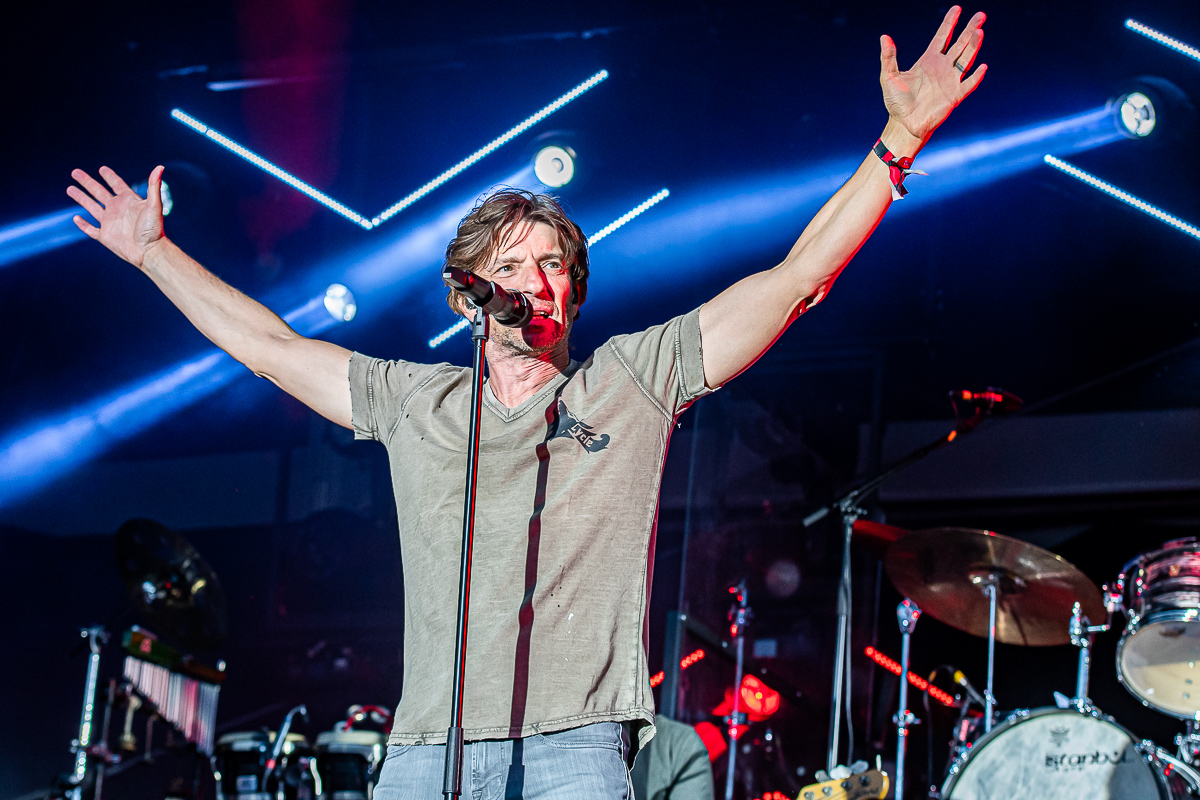 Clouseau @ Aertssen Summer Festival 2022, picture 14, photographed by Dimitri Vanlommel - FrontView Magazine