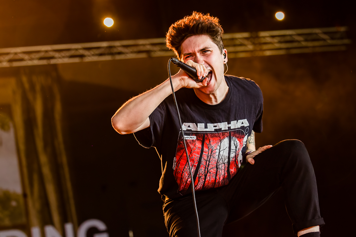 Holding Absence @ Jera On Air, picture 2, photographed by Dorien Goetschalckx - FrontView Magazine