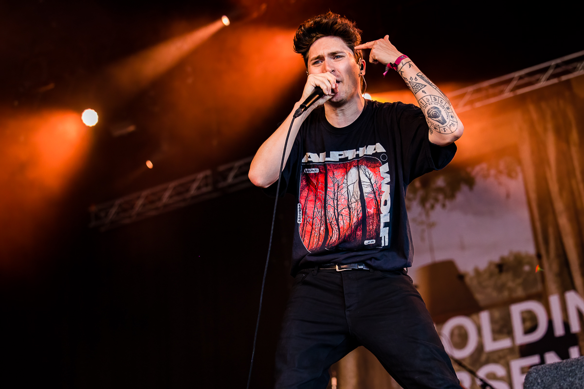Holding Absence @ Jera On Air, picture 4, photographed by Dorien Goetschalckx - FrontView Magazine