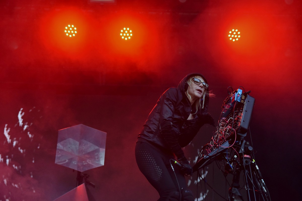 IAMX (Machinate) @ Sinner's day Summer, picture 7, photographed by Luc Klinckaert - FrontView Magazine
