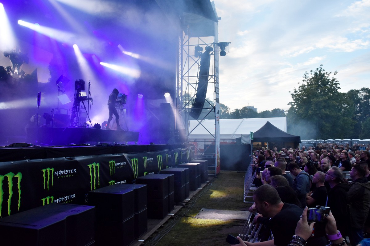 IAMX (Machinate) @ Sinner's day Summer, picture 15, photographed by Luc Klinckaert - FrontView Magazine
