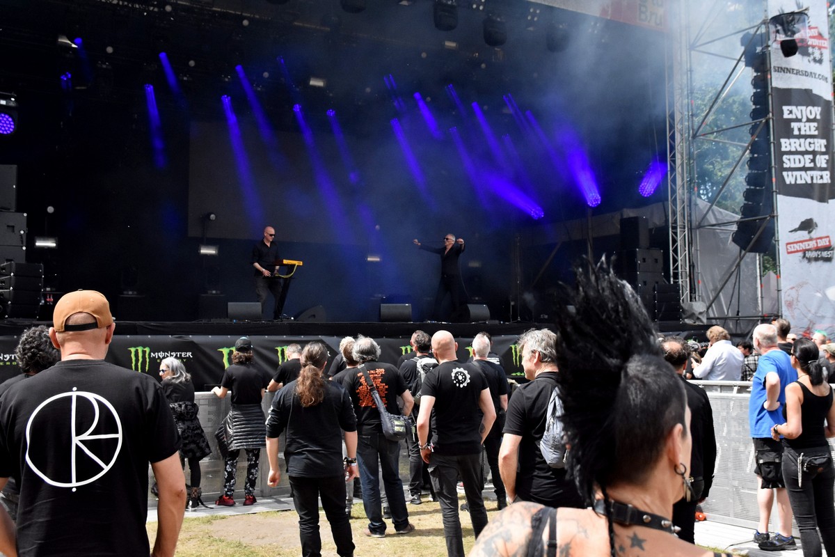 Dive @ Sinner' s day Summer, picture 19, photographed by Luc Klinckaert - FrontView Magazine
