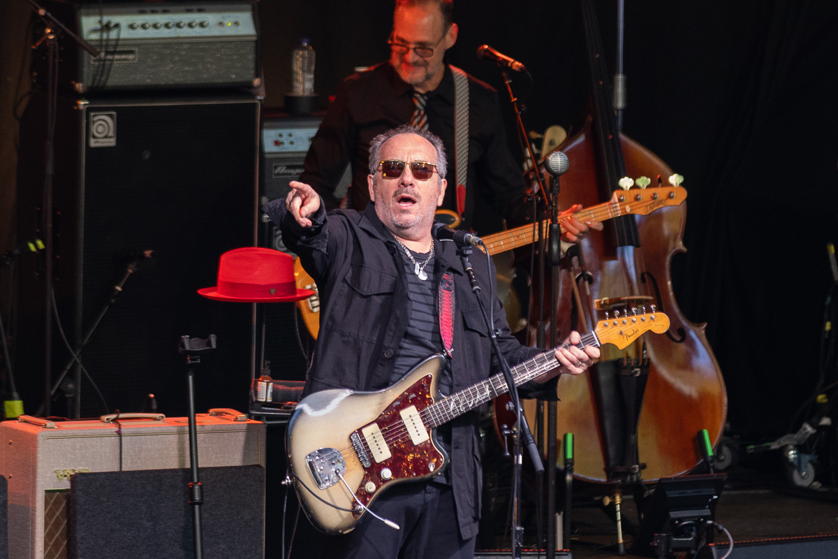 Elvis Costello & The Imposters @ OLT, foto 7, foto's door David Johnson - FrontView Magazine