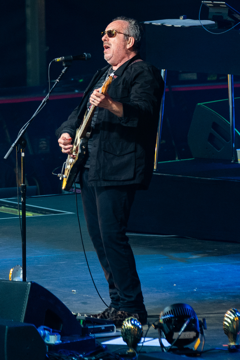 Elvis Costello & The Imposters @ OLT, foto 16, foto's door David Johnson - FrontView Magazine