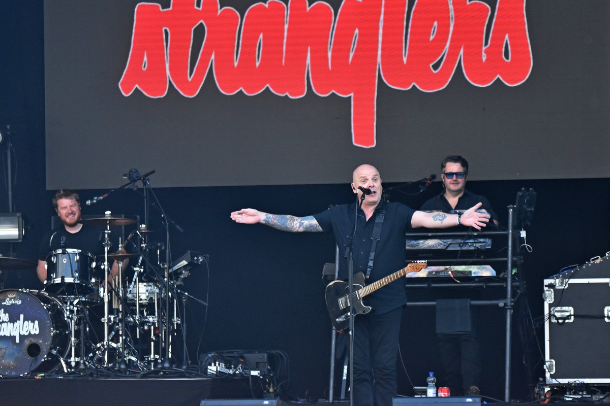 The Stranglers @ Sinner' s day Summer, picture 7, photographed by Luc Klinckaert - FrontView Magazine