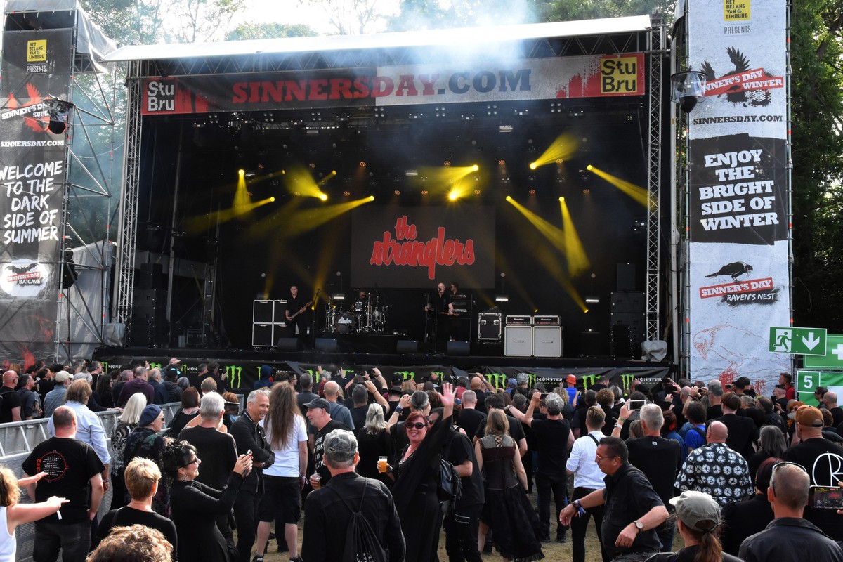 The Stranglers @ Sinner' s day Summer, picture 14, photographed by Luc Klinckaert - FrontView Magazine