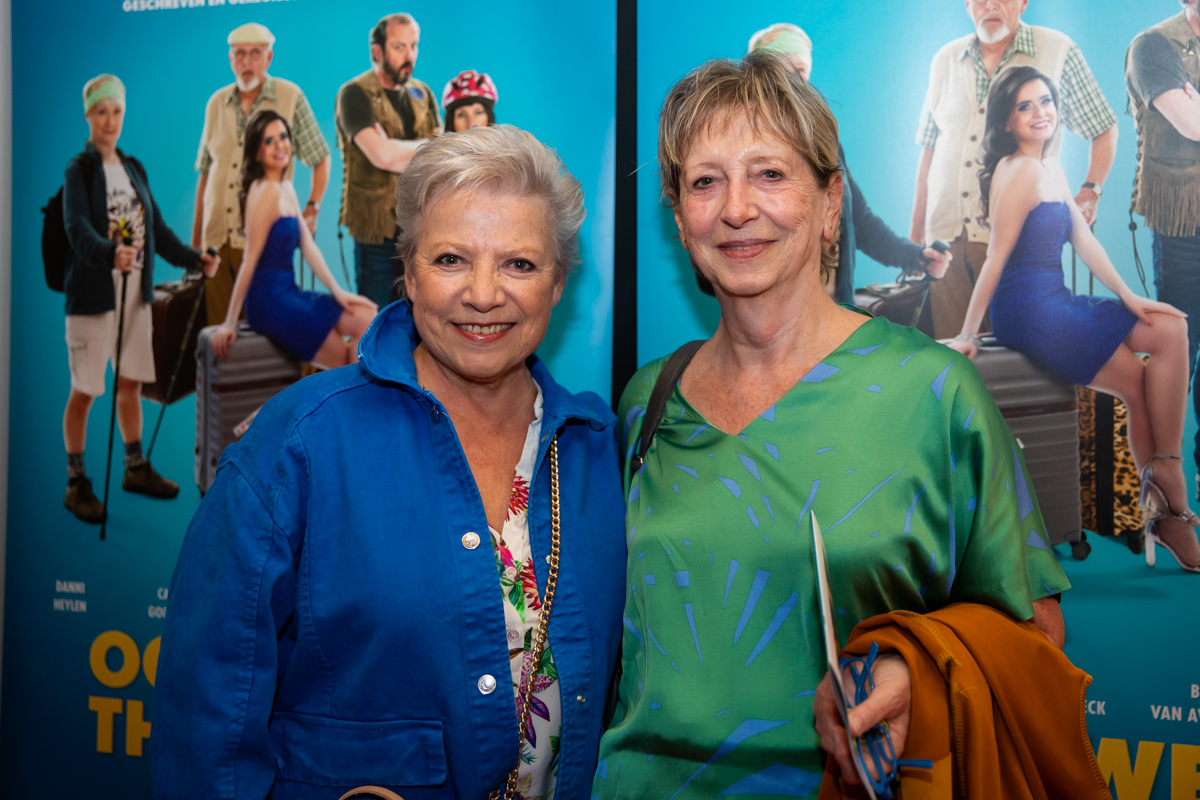 Première Oost West, Thuis Best @ Fakkeltheater - Rode Zaal, foto 8, foto's door Goele Bormans - FrontView Magazine