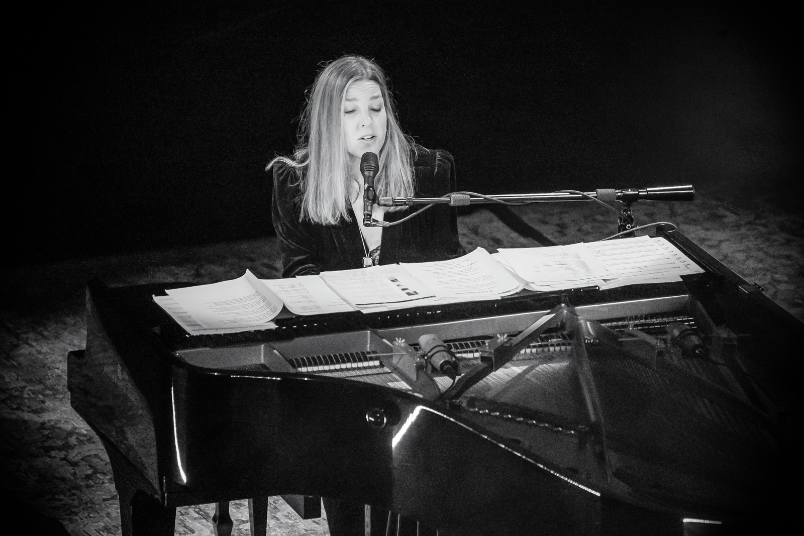 Diana Krall in concert World Tour, picture 12, photographed by Paul Jongeneelen - FrontView Magazine