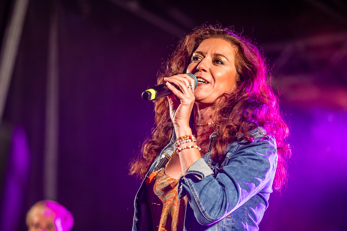 Amaryllis Temmerman @ Stabroek Zingt, picture 2, photographed by Dimitri Vanlommel - FrontView Magazine