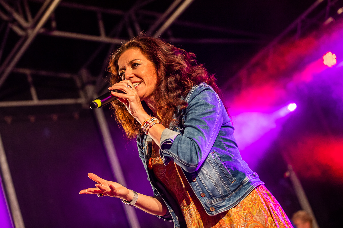 Amaryllis Temmerman @ Stabroek Zingt, picture 8, photographed by Dimitri Vanlommel - FrontView Magazine