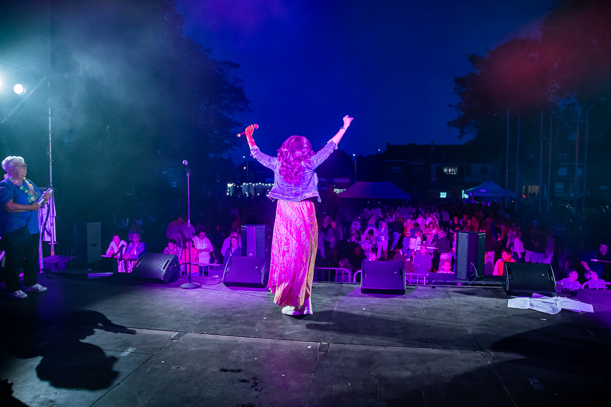 Amaryllis Temmerman @ Stabroek Zingt, picture 10, photographed by Dimitri Vanlommel - FrontView Magazine