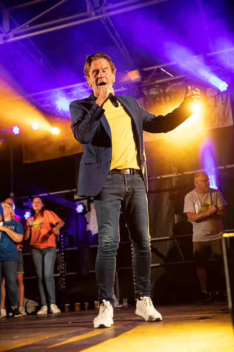 Luc Steeno @ Stabroek Zingt, picture 2, photographed by Dimitri Vanlommel - FrontView Magazine