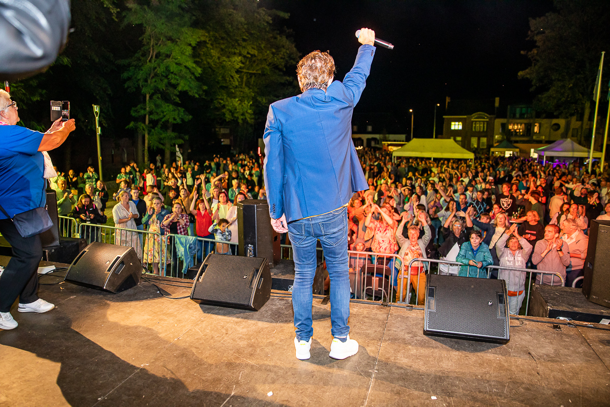 Luc Steeno @ Stabroek Zingt, picture 20, photographed by Dimitri Vanlommel - FrontView Magazine