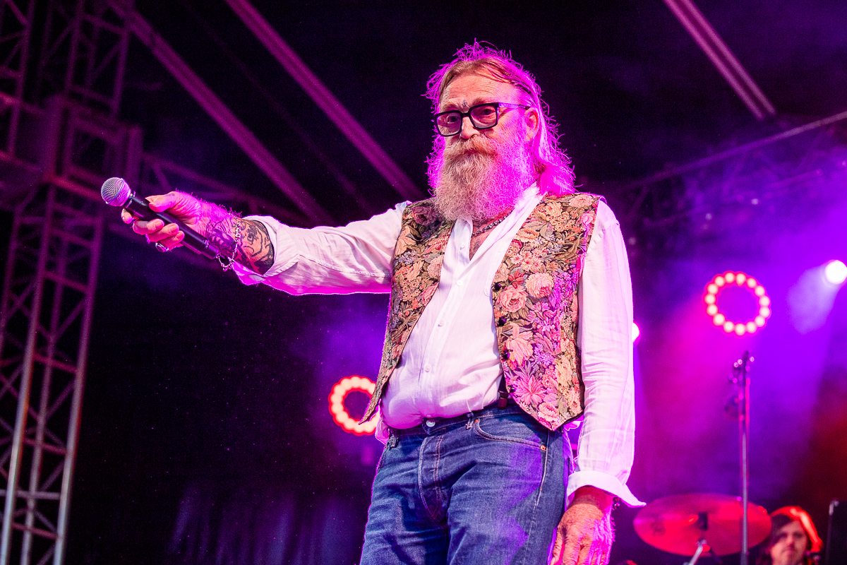 Roland (The Voice Senior) @ Stabroek Zingt, picture 2, photographed by Dimitri Vanlommel - FrontView Magazine