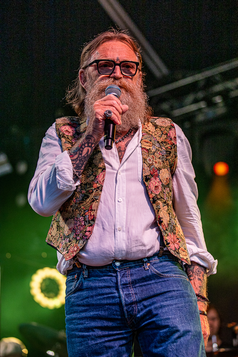 Roland (The Voice Senior) @ Stabroek Zingt, picture 4, photographed by Dimitri Vanlommel - FrontView Magazine