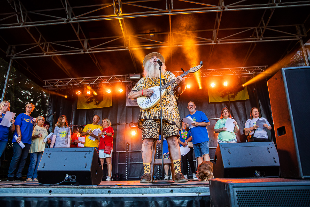 Zjuul Krapuul @ Stabroek Zingt, picture 8, photographed by Dimitri Vanlommel - FrontView Magazine