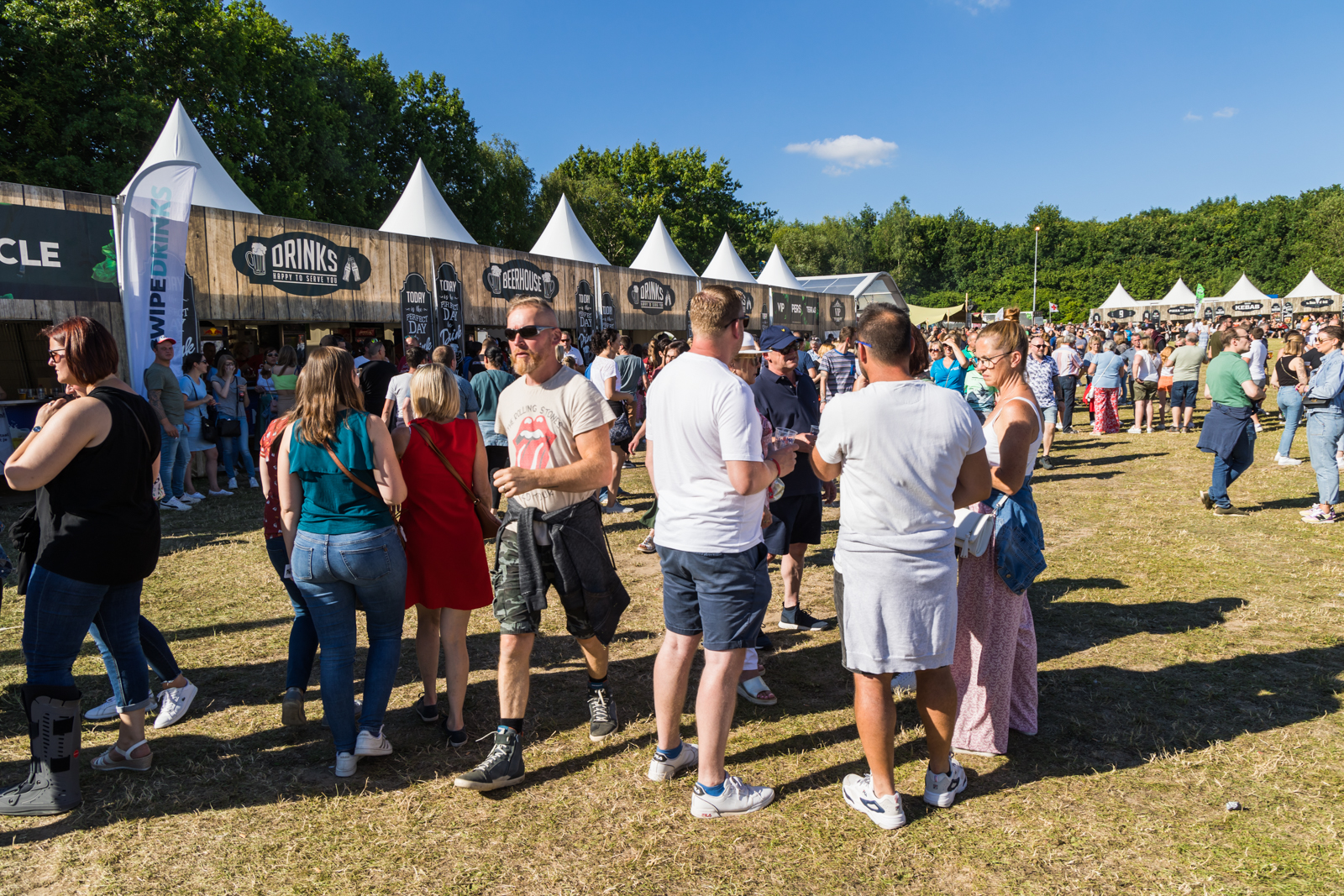 De Kreuners & Clouseau @ Rock Zottegem 2022, picture 3, photographed by Paul Jongeneelen - FrontView Magazine
