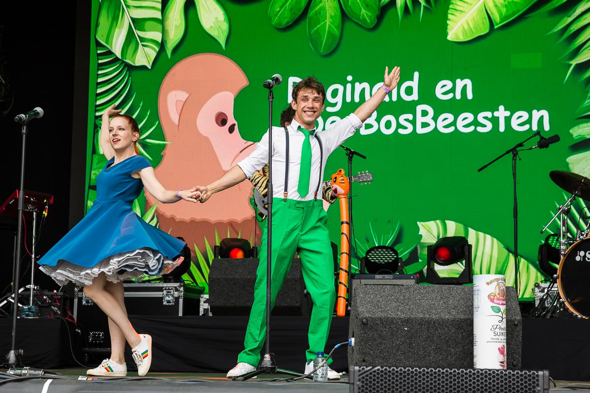Reginald en de Bosbeesten @ Linkerwoofer 2022, picture 2, photographed by Marc Verdonck - FrontView Magazine