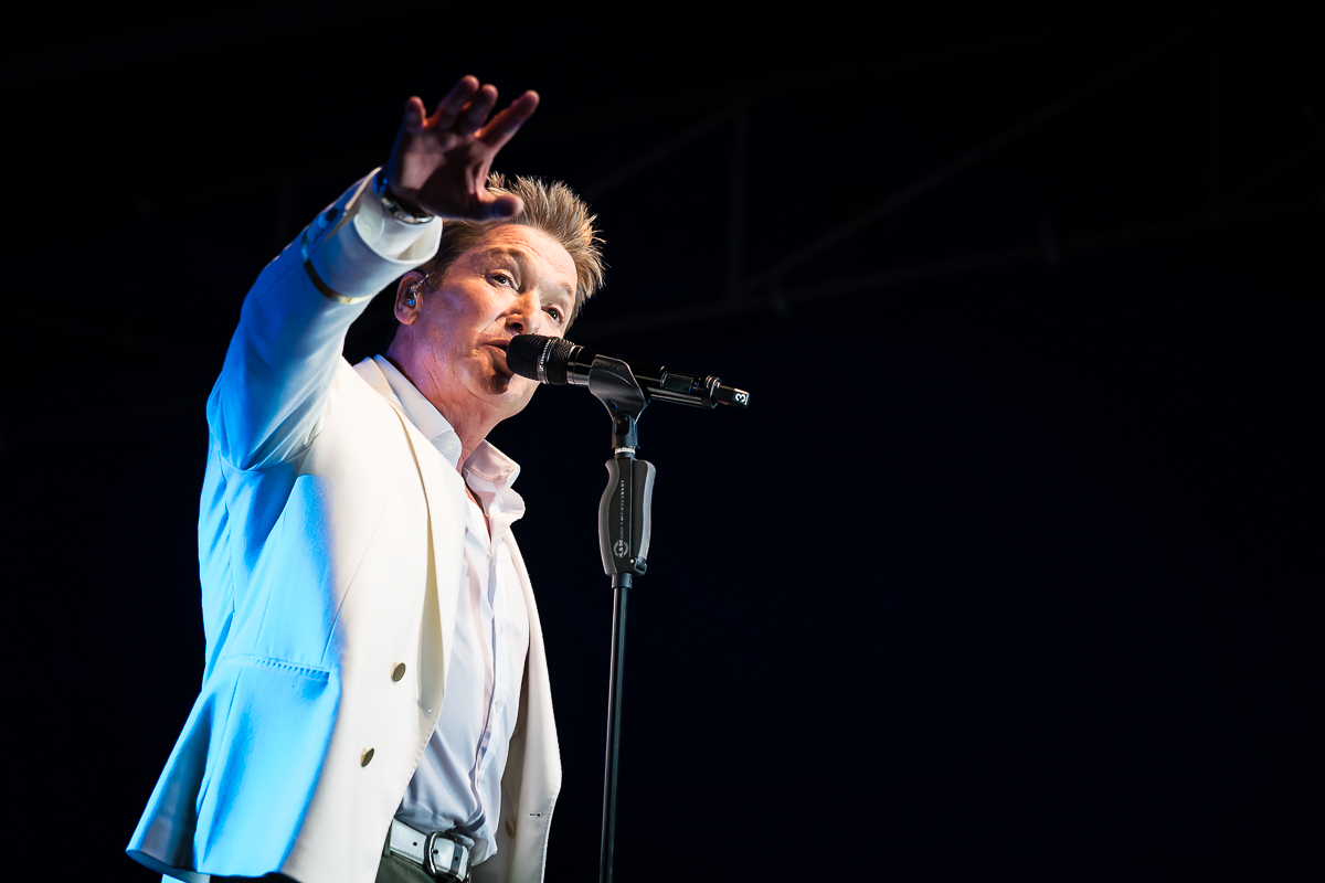 Bart Kaëll Live @ Parkies Sint-Niklaas, picture 9, photographed by Danny Wagemans - FrontView Magazine